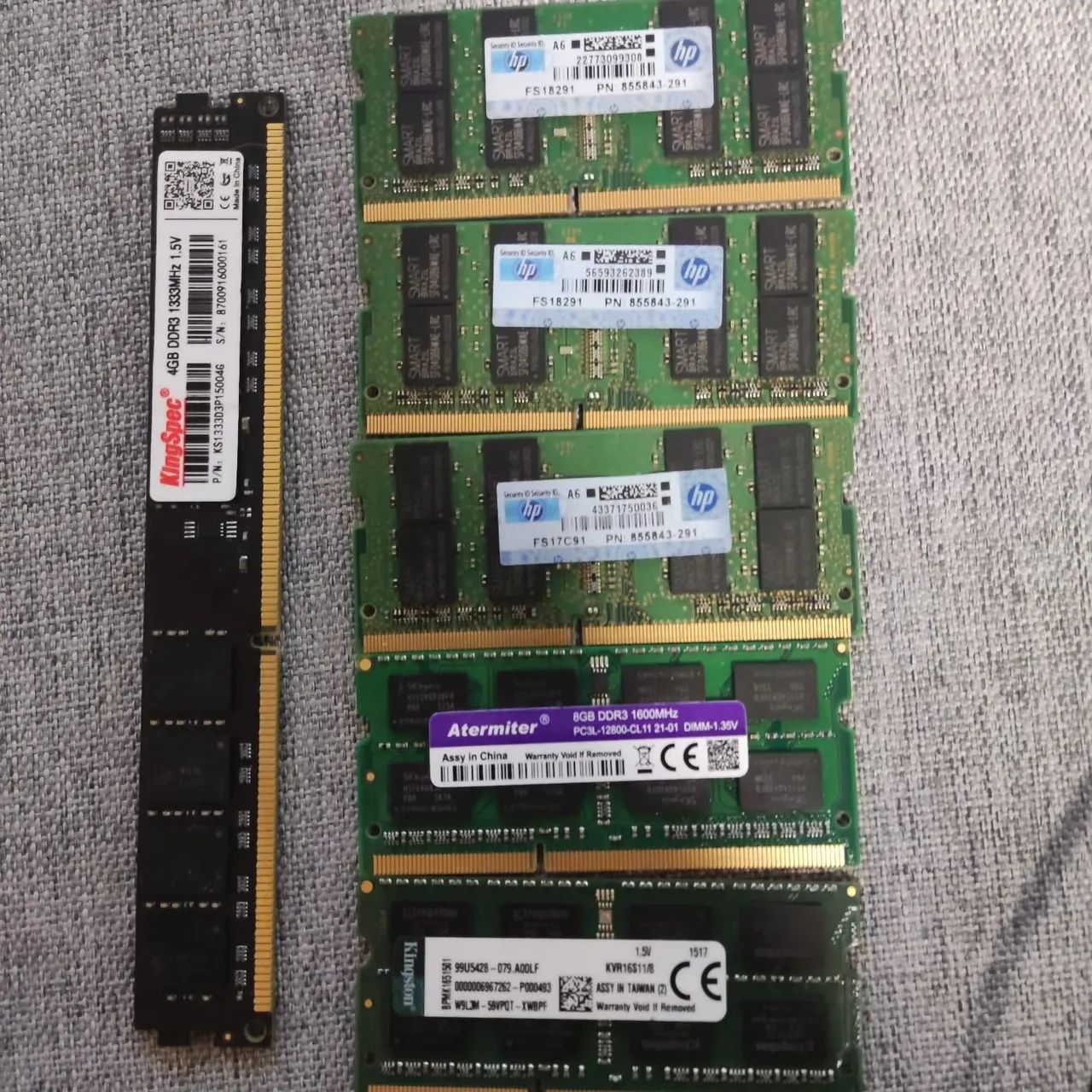 Lote de peças de Informática 