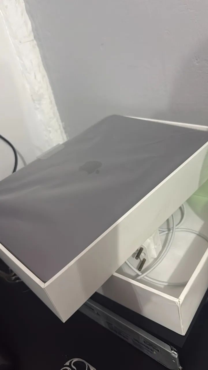 MAC BOOK AIR 13 M1