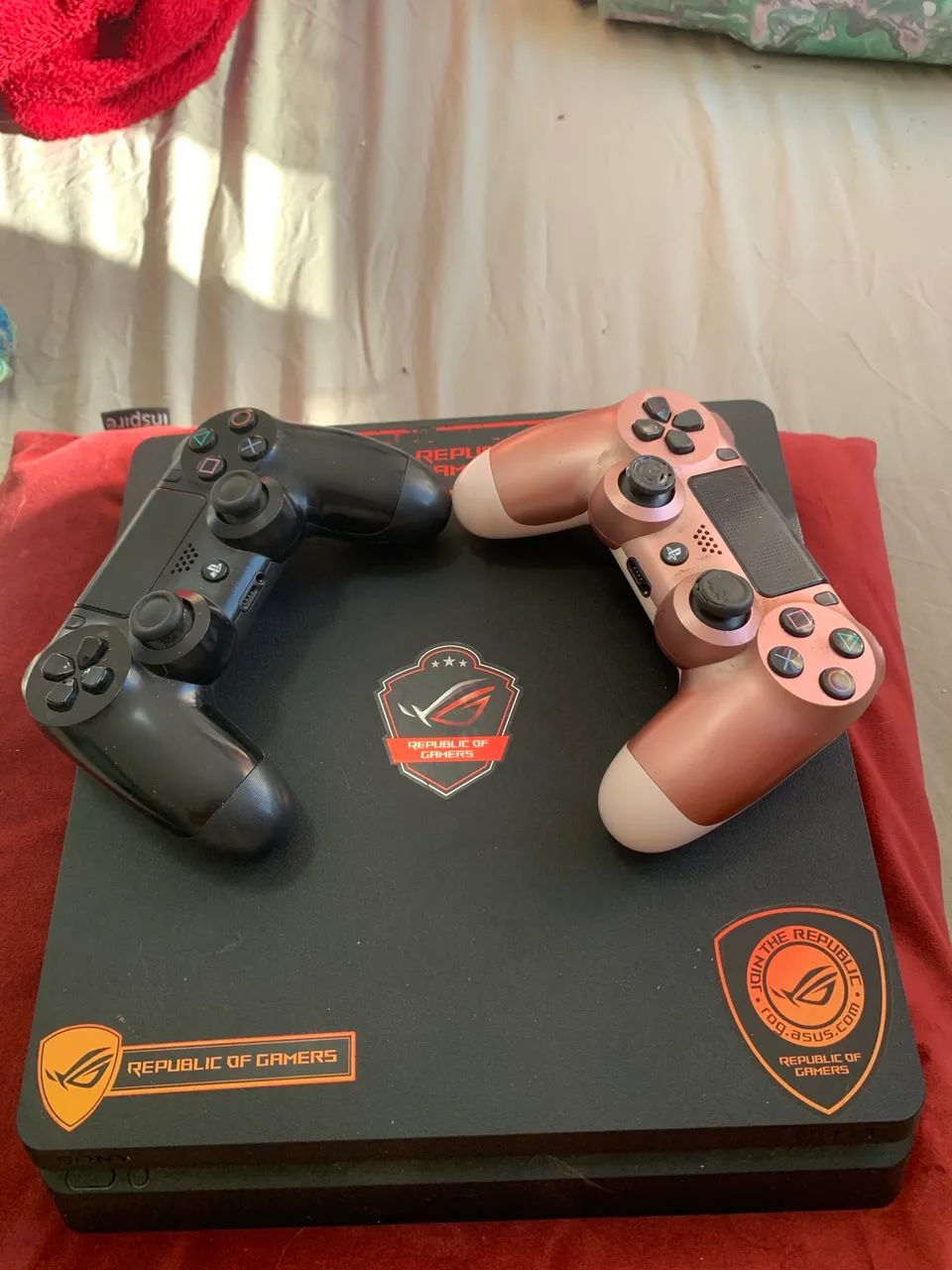 2 Playstations 4 em ótimo estado!! - Foto 2