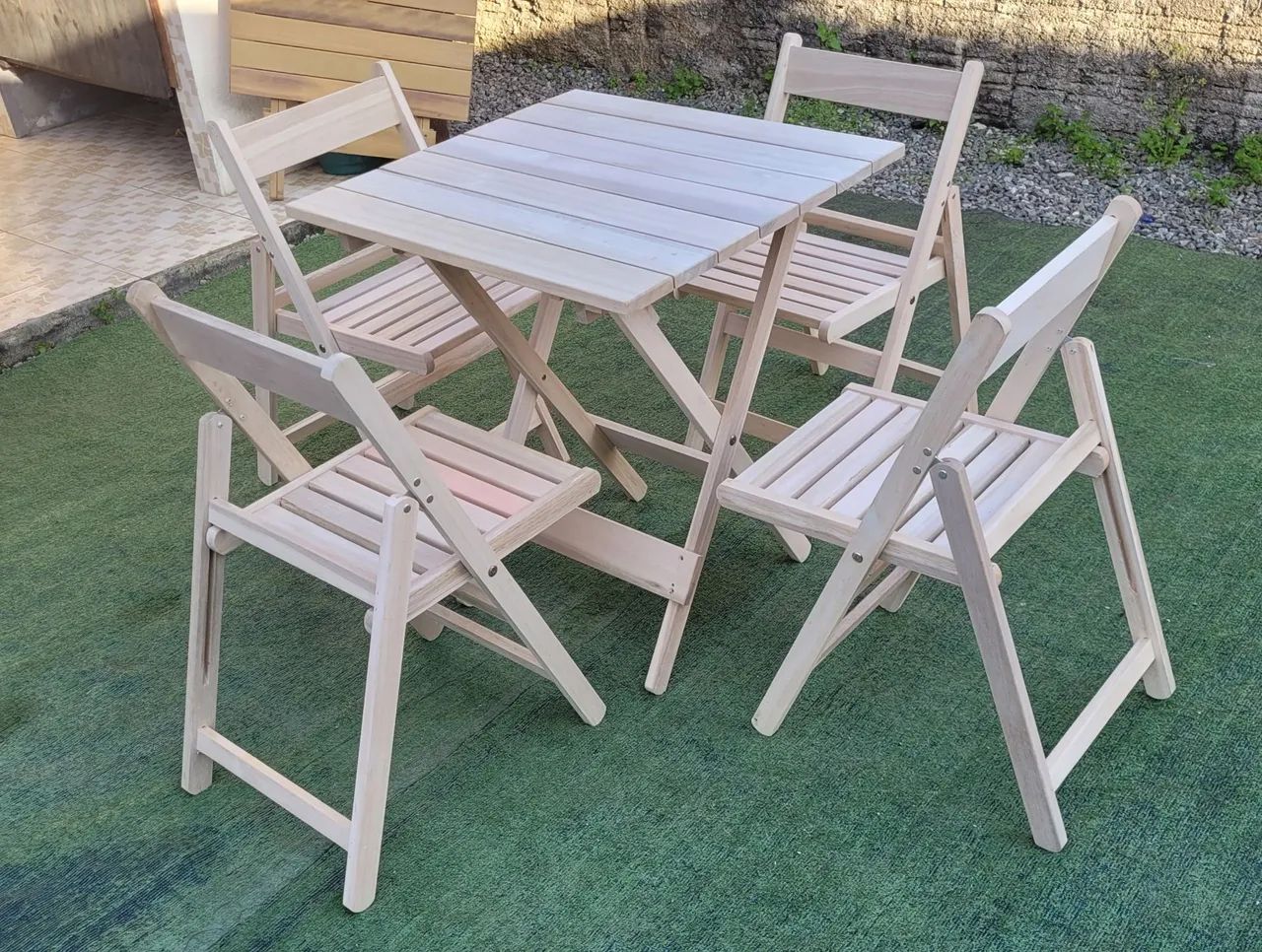 Conjunto de mesa e cadeiras dobráveis eucalipto - Foto 3
