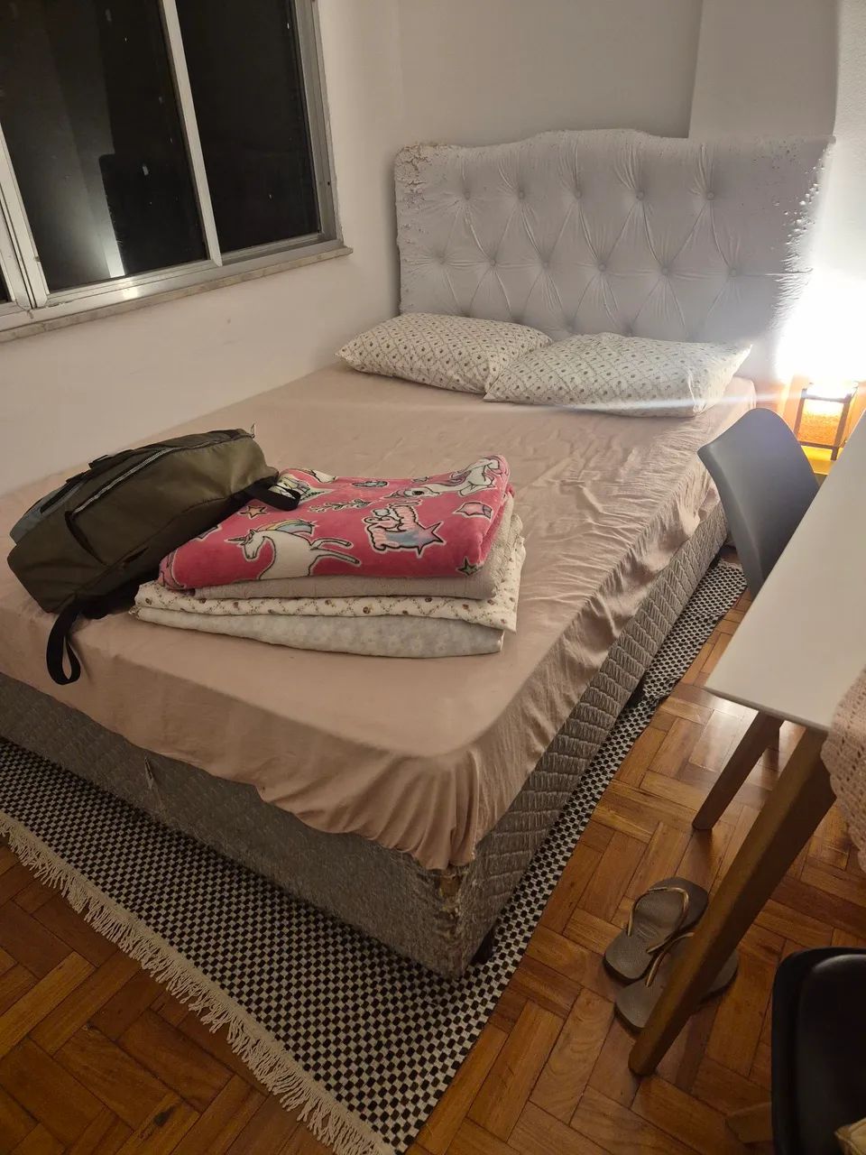 Cama box com cabeceira