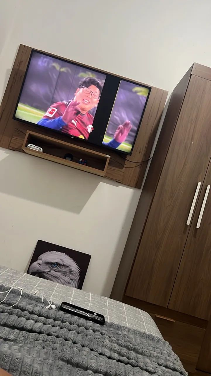 Tv 40 polegadas só pega YouTube com defeito na tela pra voar logo  - Foto 3