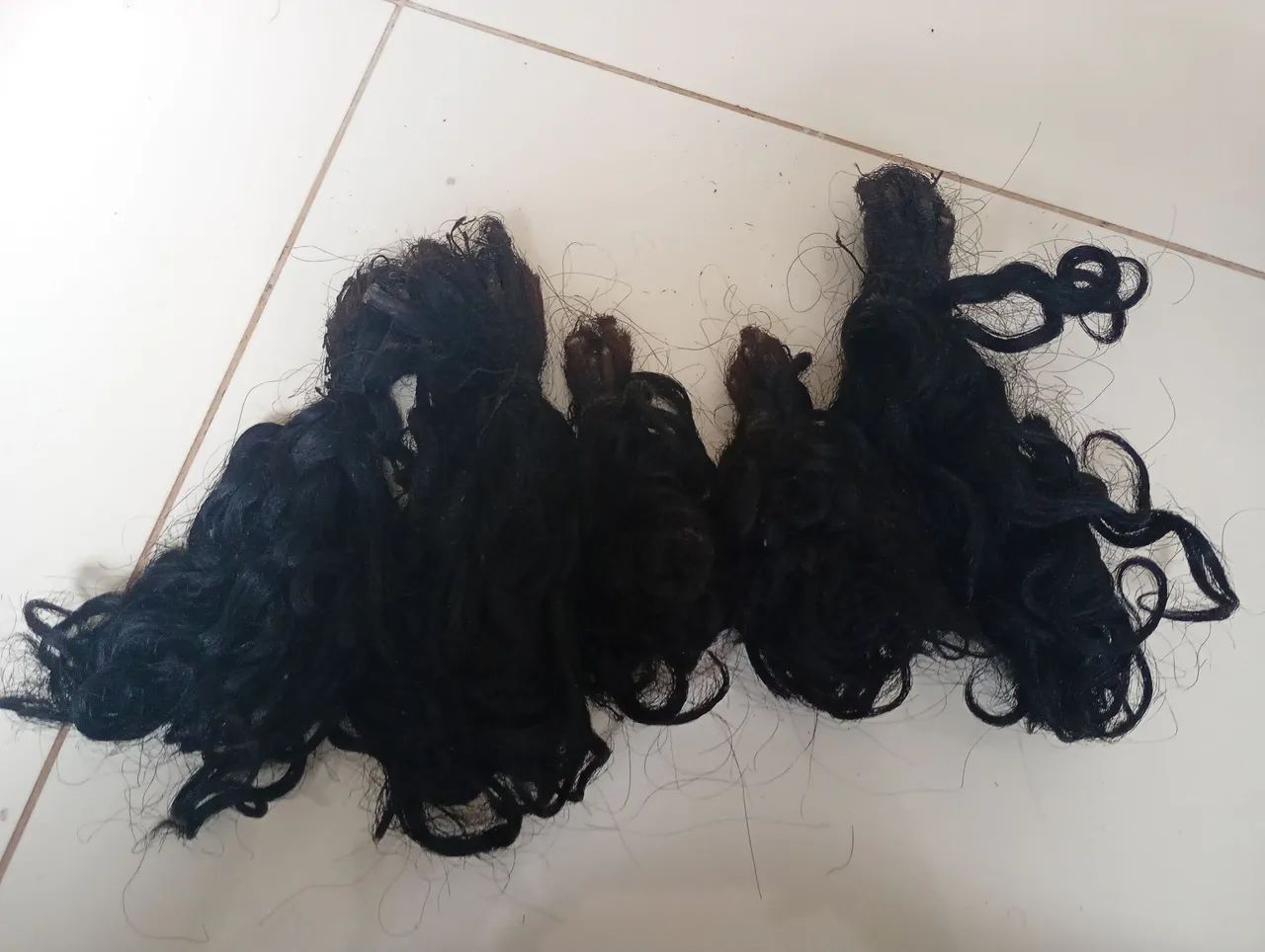 Cabelo cacheado usado - Foto 2