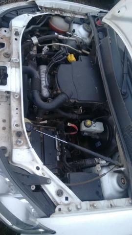 Renault Logam 1,6 8 v completo vendido em peças - Foto 5