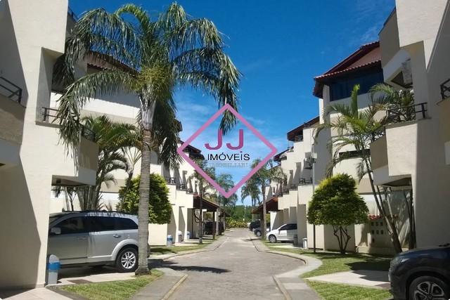 Apartamento à venda com 3 dormitórios em Canasvieiras, Florianopolis cod:17091.