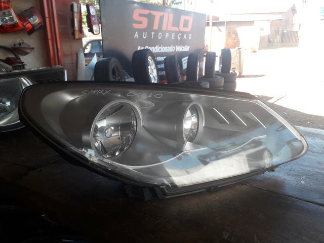 Farol dianteiro direito Chery Cielo usado original