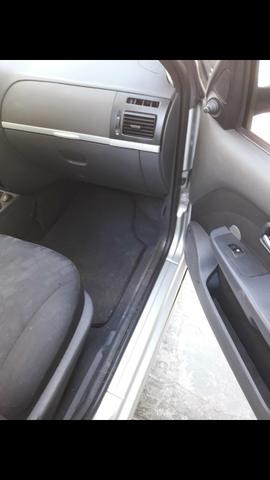 Vendo um Siena top completo Elx fazemos financiamento aceito moto de entrada - Foto 3