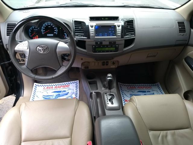 Hilux SW4 SRV 3.0 TDI 4x4 Aut - Foto 8