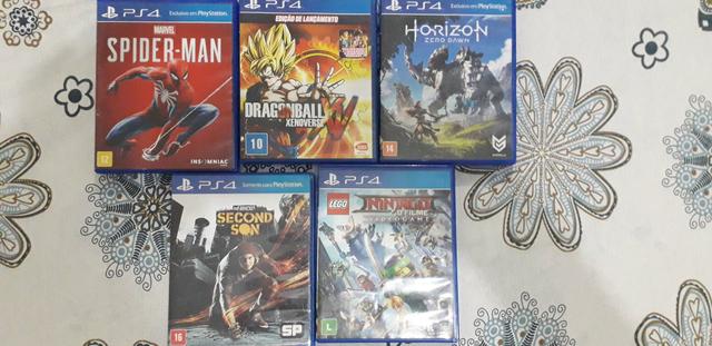 Vendo 5 jogos de ps4 por 350 ,aceito troca