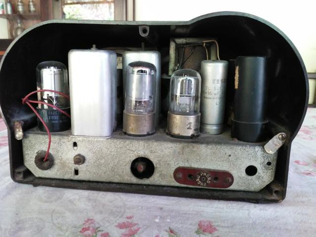 Radio antigo valvulado caixa de Baquelite Argentino - Foto 5