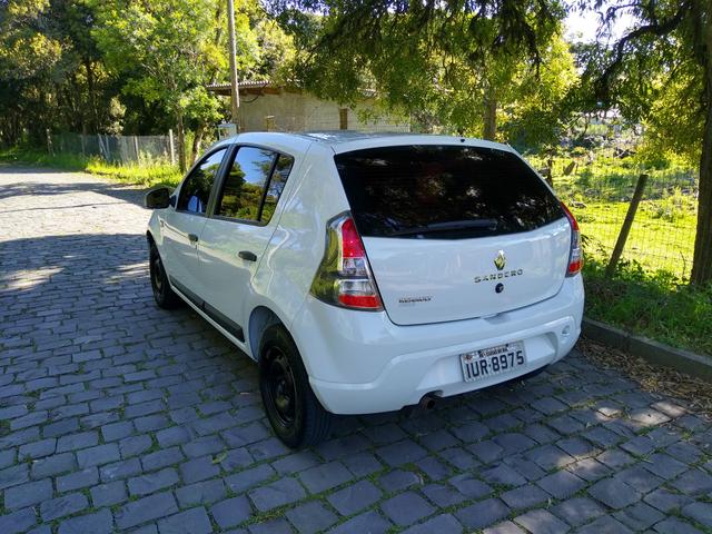 Sandero Expression 2014, Fipe R$26.400 - Foto 2