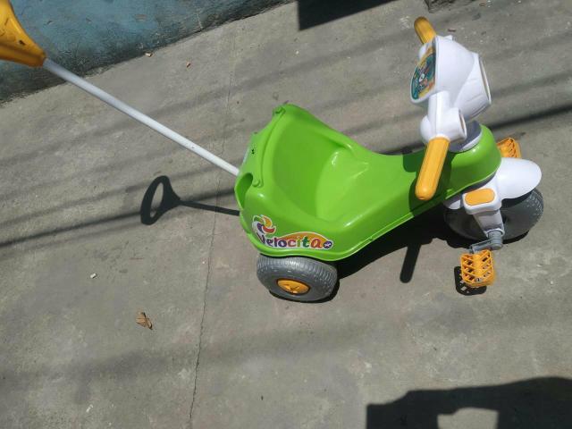 Carrinho semi novo