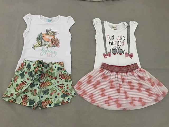 Lote feminino com 9 peças tamanho 1 ano (5 vestidos e 4 conjuntos)