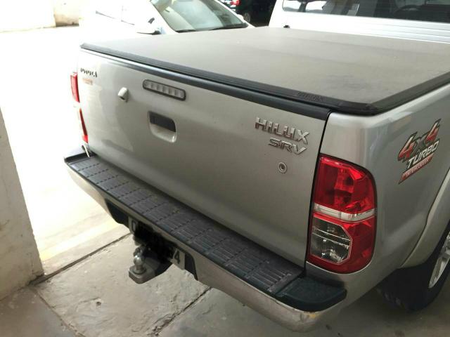 Toyota Hilux 3.0 SRV TOP automática 14/14