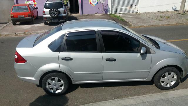 Ford Fiesta Sedan 1.6 2005 - Foto 3