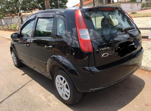 Ford Fiesta Hatch - Foto 3