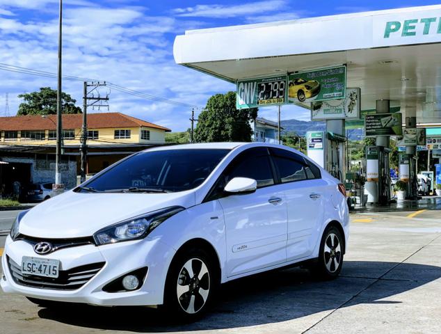Hyundai HB20s 1.6 impress SEDAN - comfort plus 16v flex 4p automático - 2015 - Foto 2