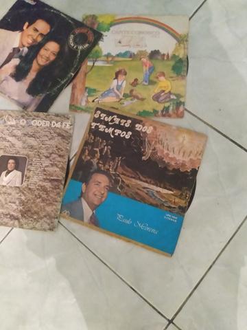 Vendo discos antigos inclusive Nelson Ned