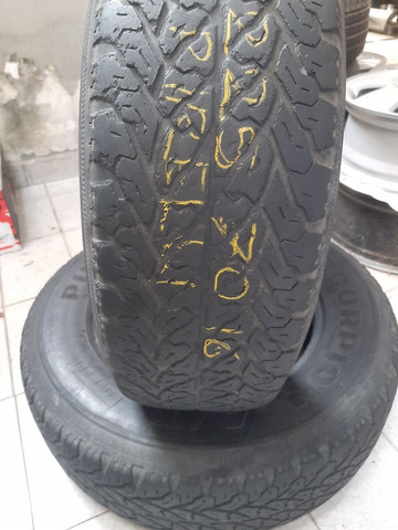 Pneu 225 70 16 pirelli Scorpion tr4 usado