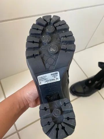 Vendo bota preta AREZZO