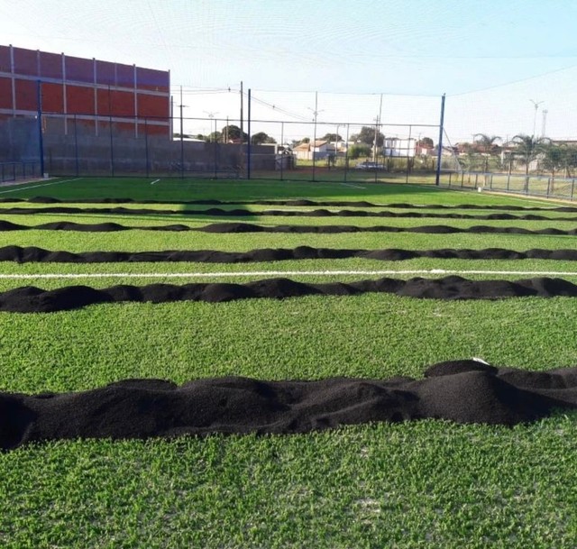 Granulado de borracha para campo de grama sintética  - Foto 2
