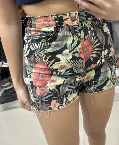 Short florido clearance cintura alta