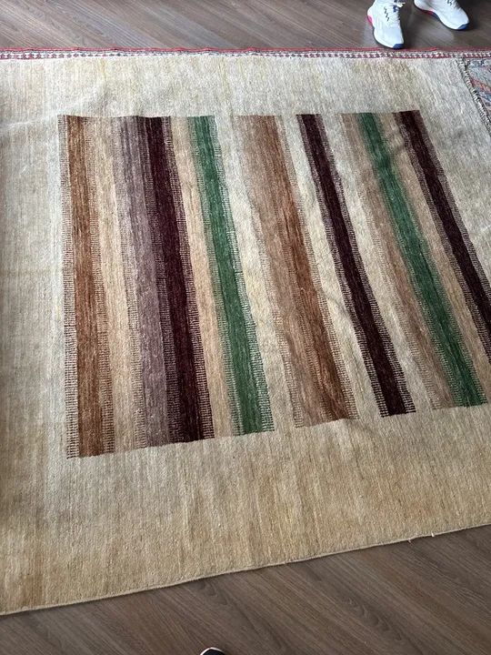 Tapete listrado moderno para sala