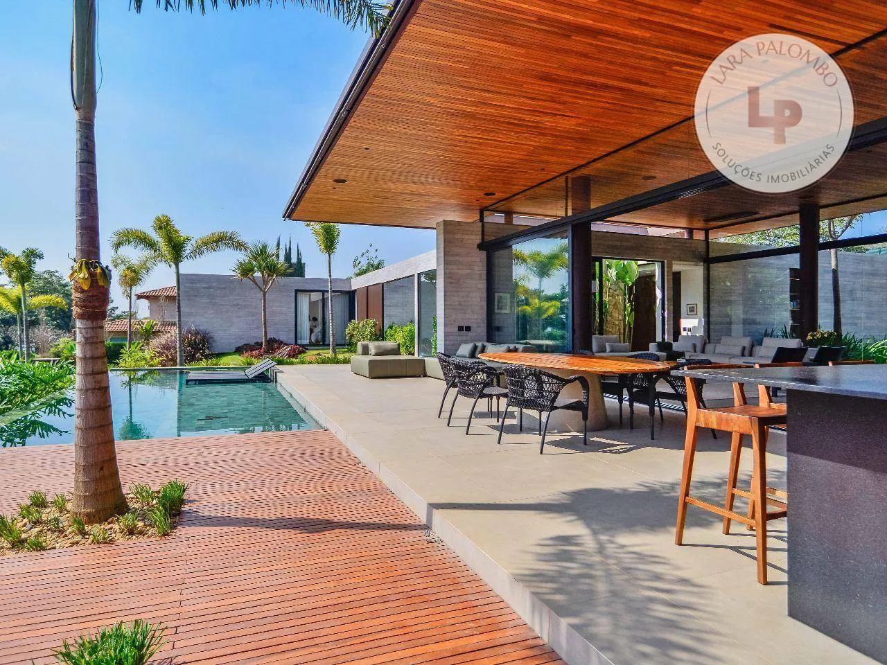 Residencia cinematografica com arquitetura moderna à venda na Fazenda da Grama em Itupeva