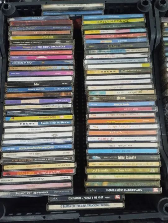 Coleção de CDs Musicais