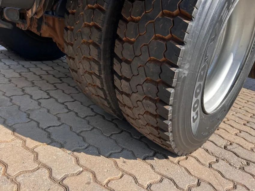 VOLVO FH 500 6X2 2013/2013 - Foto 12