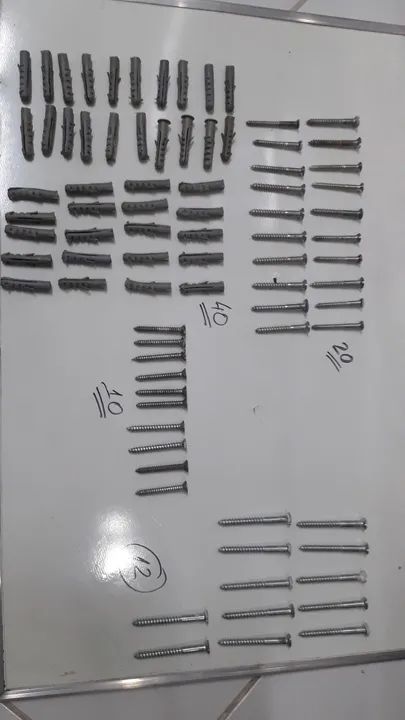 Parafusos e Buchas Lote - Foto 2