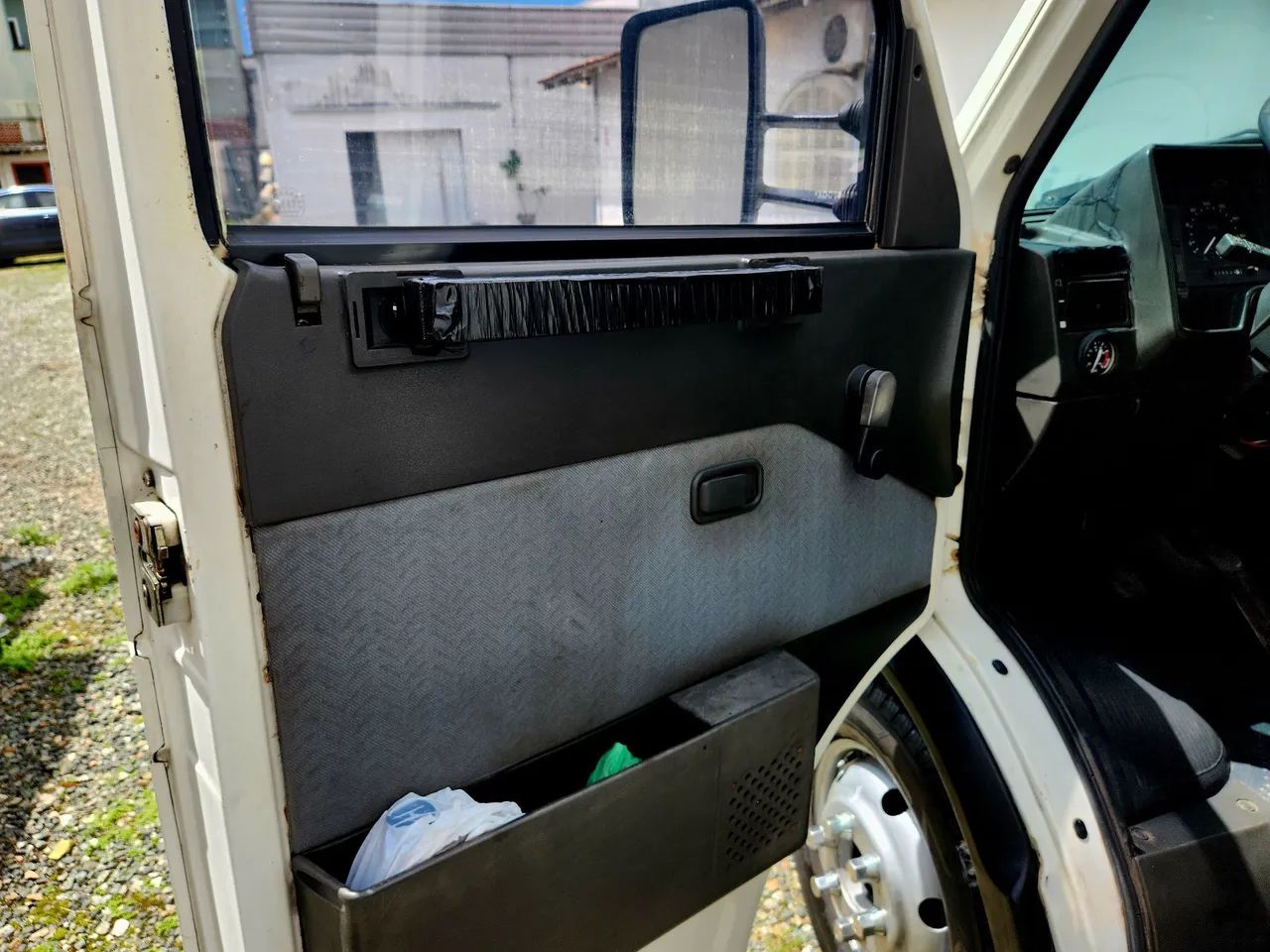 Iveco Dally 3510 ano 1999 - Foto 6