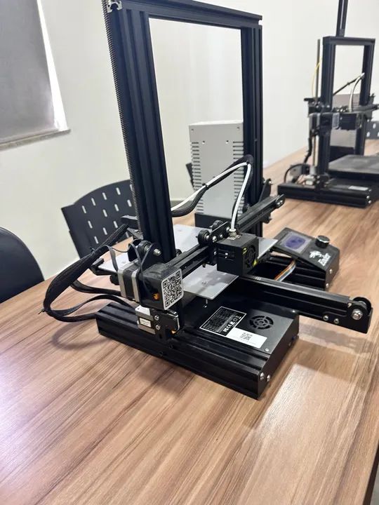 Impressora 3D Ender profissional em perfeito estado e com acessórios 