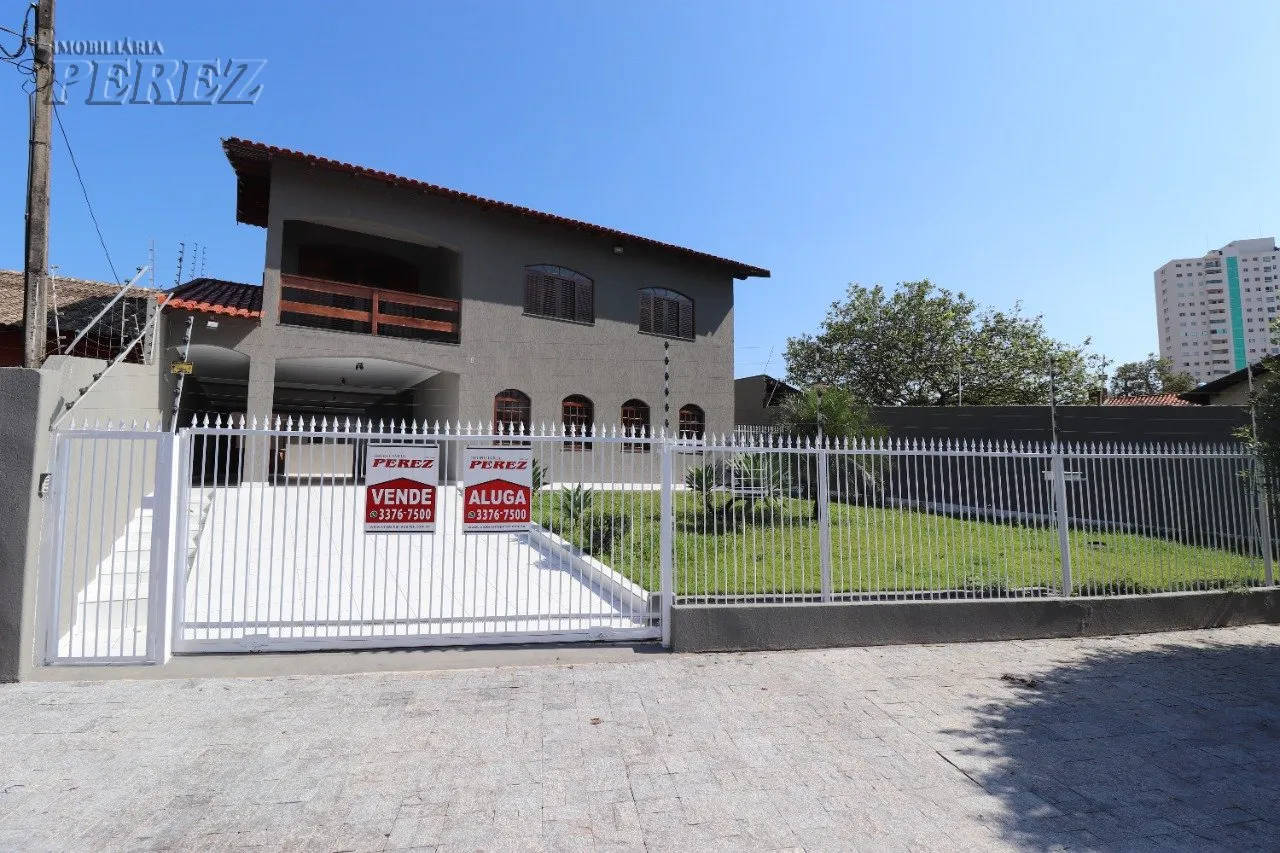 A Imobiliária Perez oferece à você essa ótima opção de sobrado para locação e venda em Lon