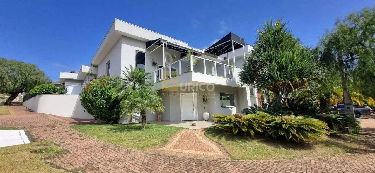 IMPONENTE CASA EM ÓTIMA LOCALIZAÇÃO A VENDA NO CONCOMÍNIO RESERVA DOS VINHEDOS EM LOUVERA/
