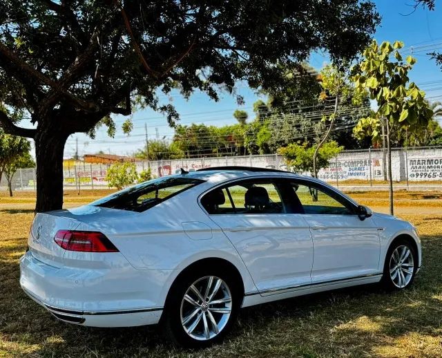 Volkswagen Passat Highline 2.0 TSI 220cv Tip. 2018 - Foto 5