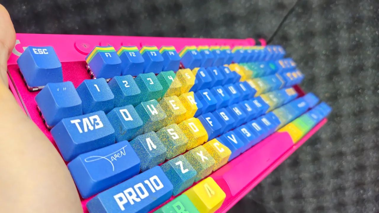 Teclado PRO X TKL sem fio (rosa)64407467973121122