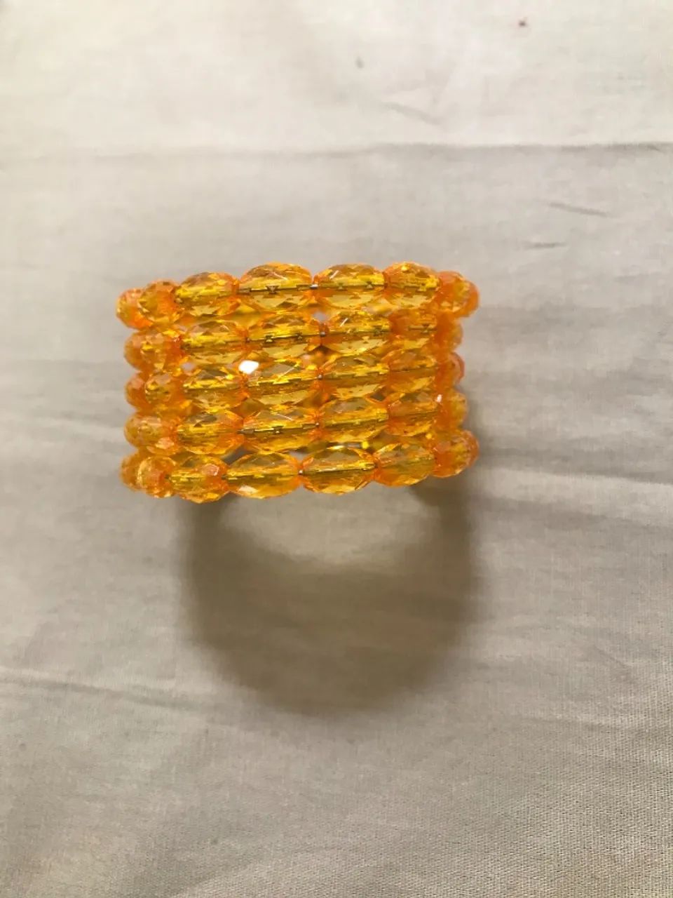 Pulseira de Enrolar em Pedras Alaranjadas