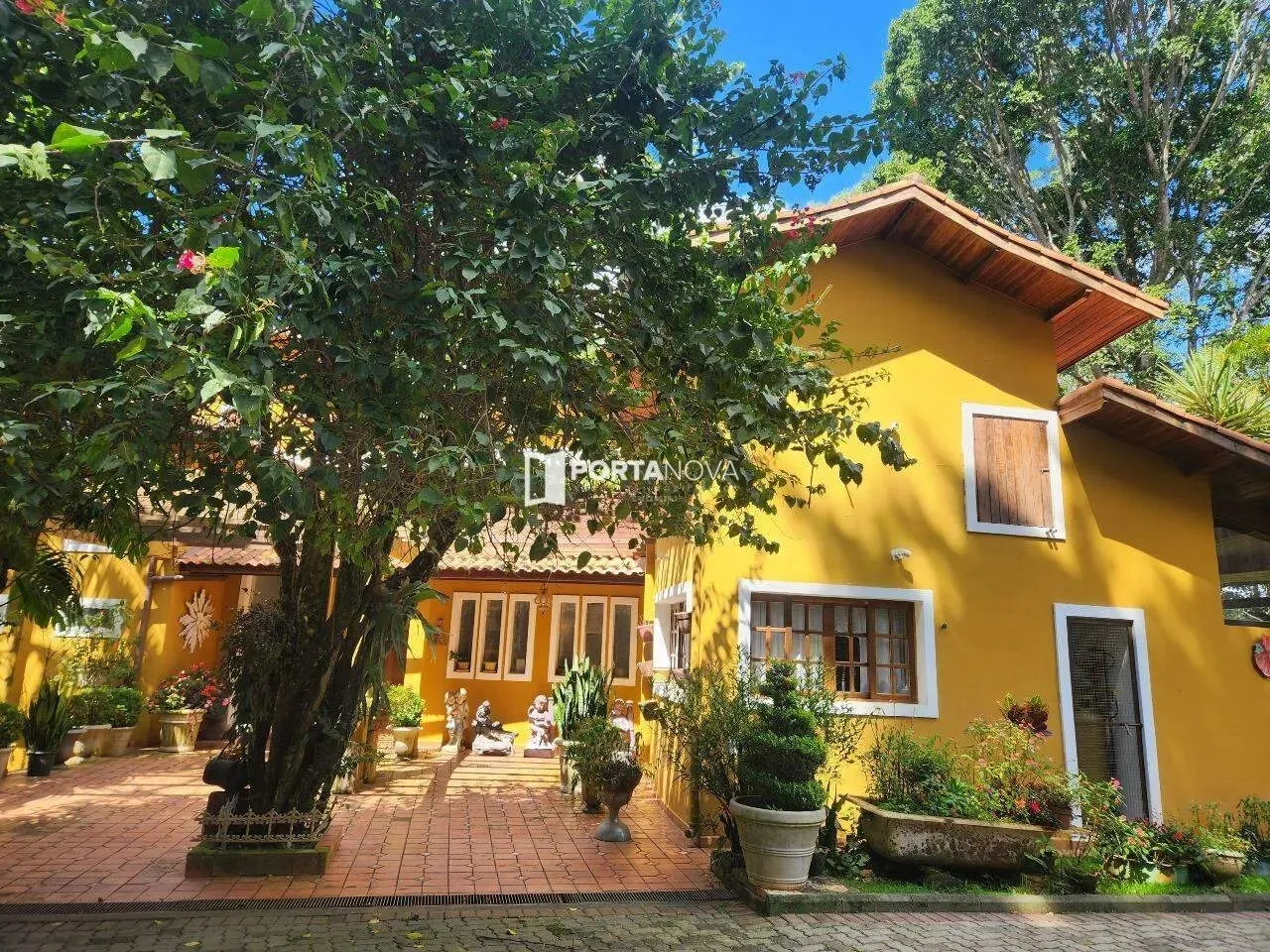 Chácara para aluguel, 3 quartos, 3 suítes, 12 vagas, Invernada - Embu das Artes/SP