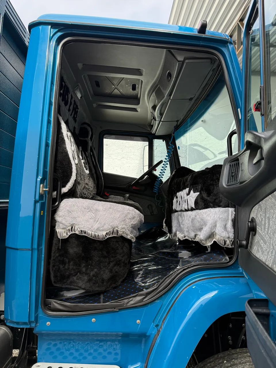 Atron 1319 ano 2016  - Foto 5