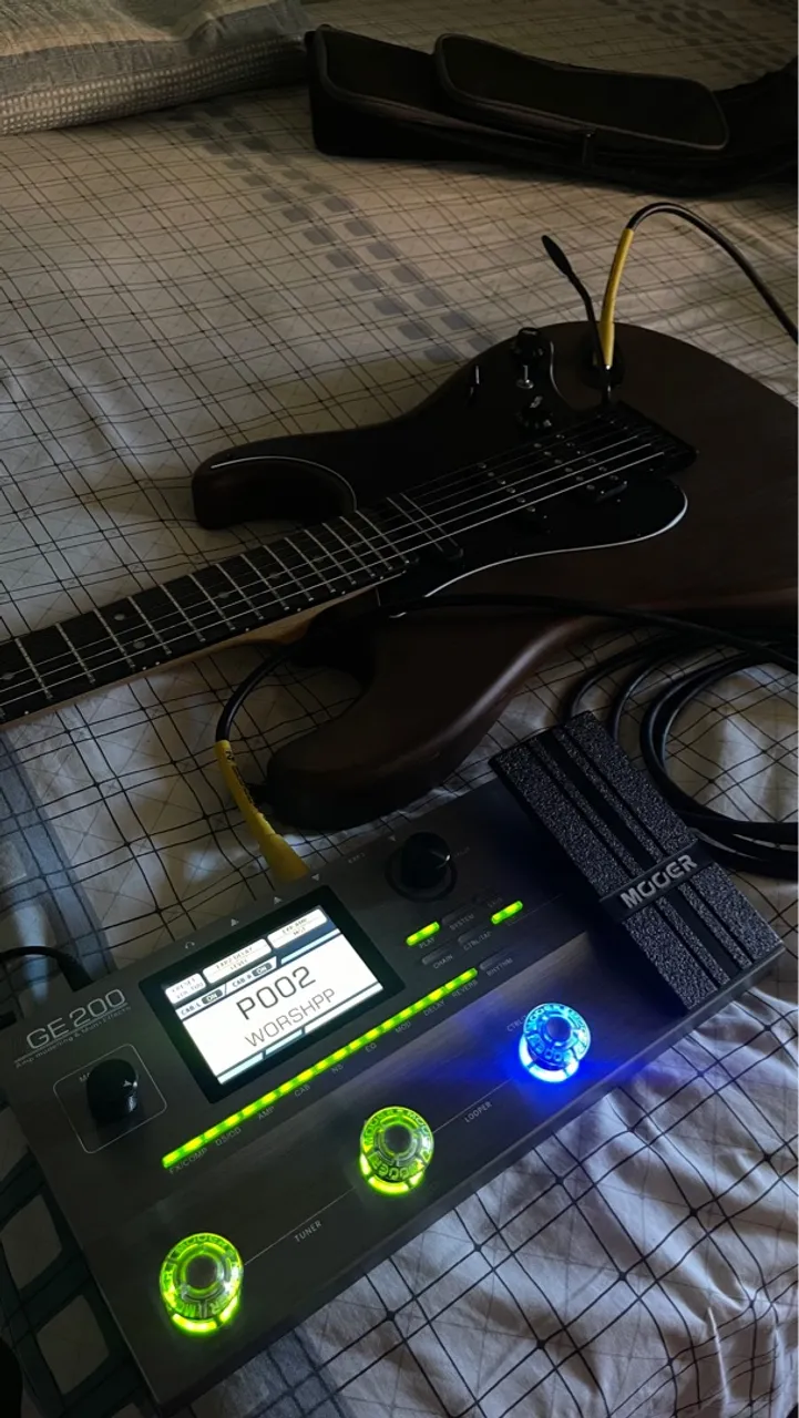 Mooer GE200