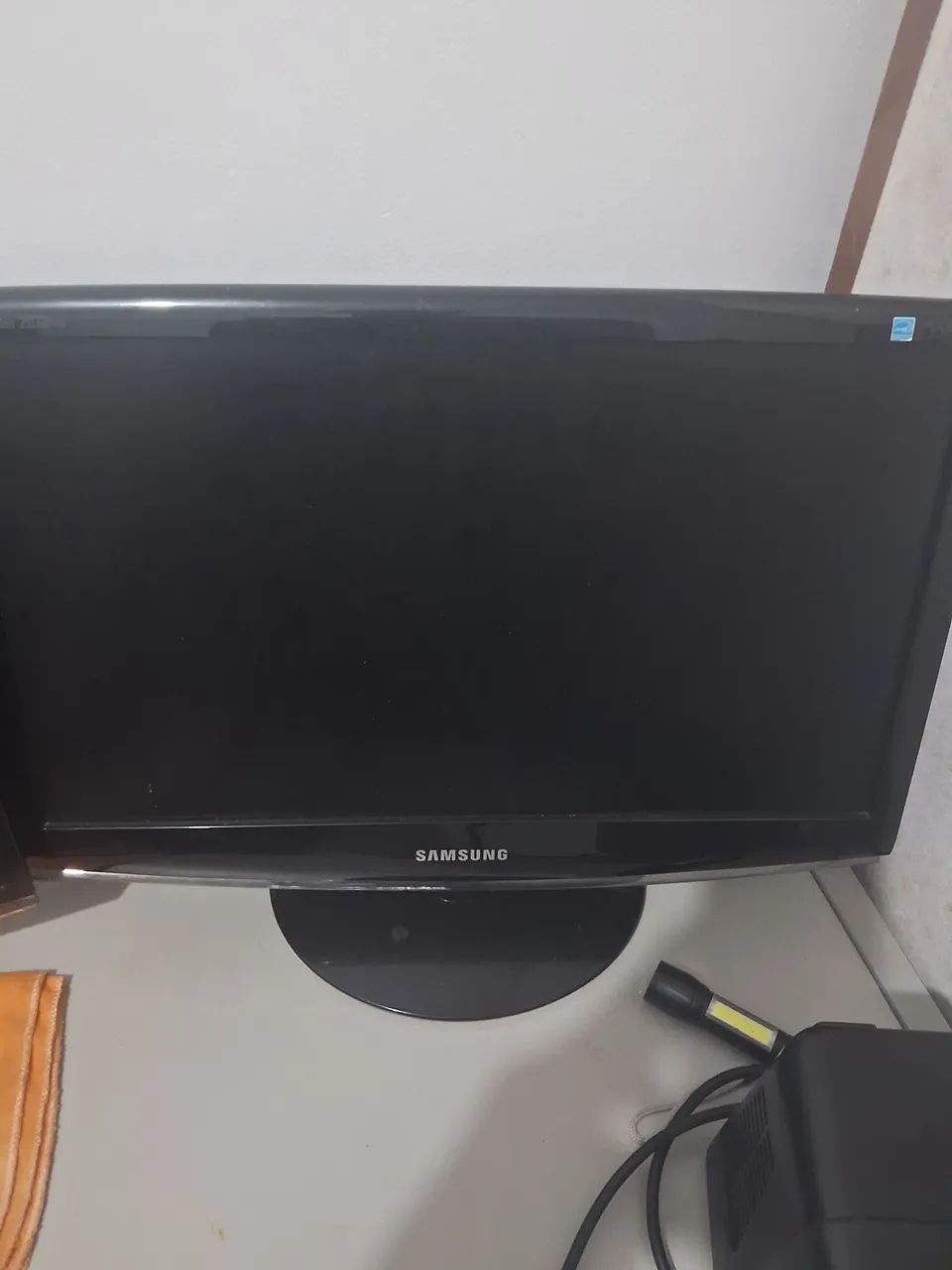 Monitor Samsung - 21 polegadas