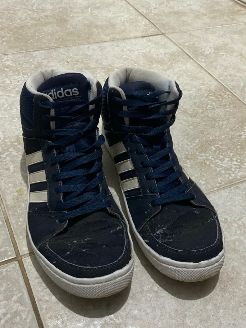 Tênis Adidas Original Cano Médio - Usado (Tamanho 41)