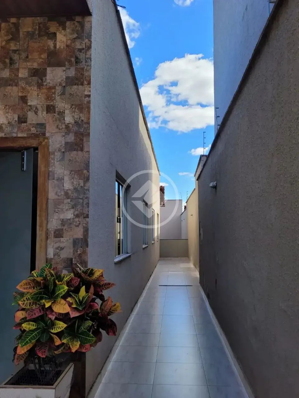 Casa com 4 quartos sendo 1 suíte no Setor Jardim Califórnia. codigo: 130734 - Foto 3