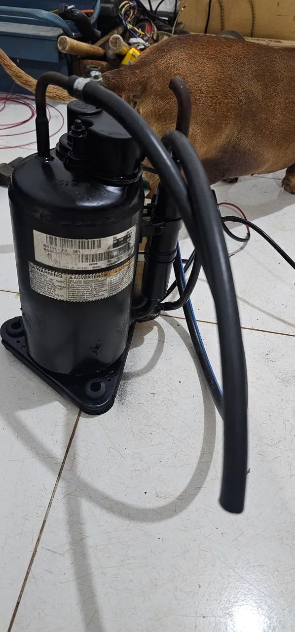 Compressor com motor de ar condicionado - Foto 2
