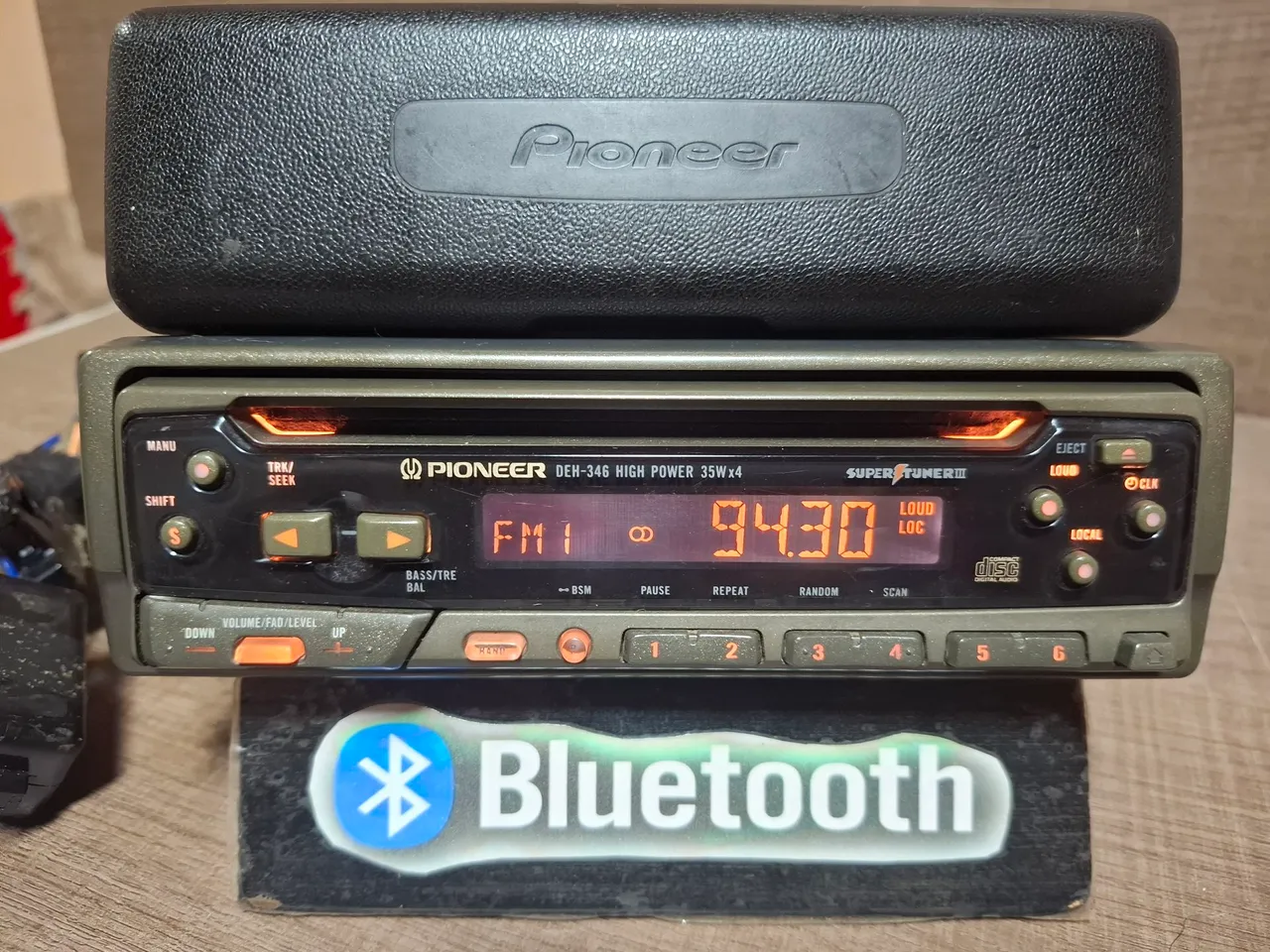 Pioneer DEH-346 com Bluetooth 5.0