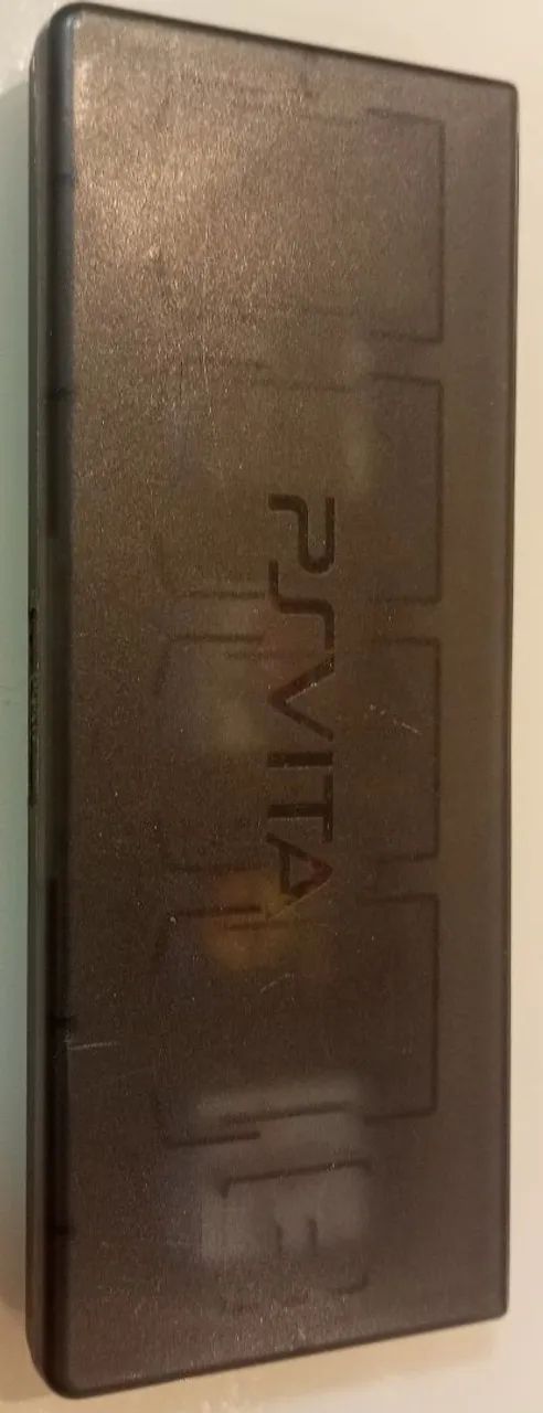 4 Jogos PS Vita - Uncharted, Spy Hunter, Resistance, FIFA Soccer - Foto 3