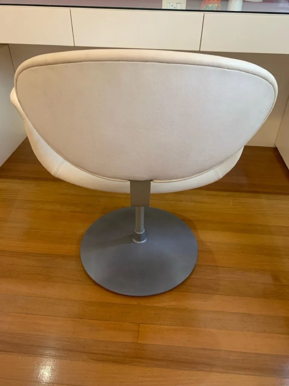 Poltrona Giratória Tulip Chair. - Foto 3