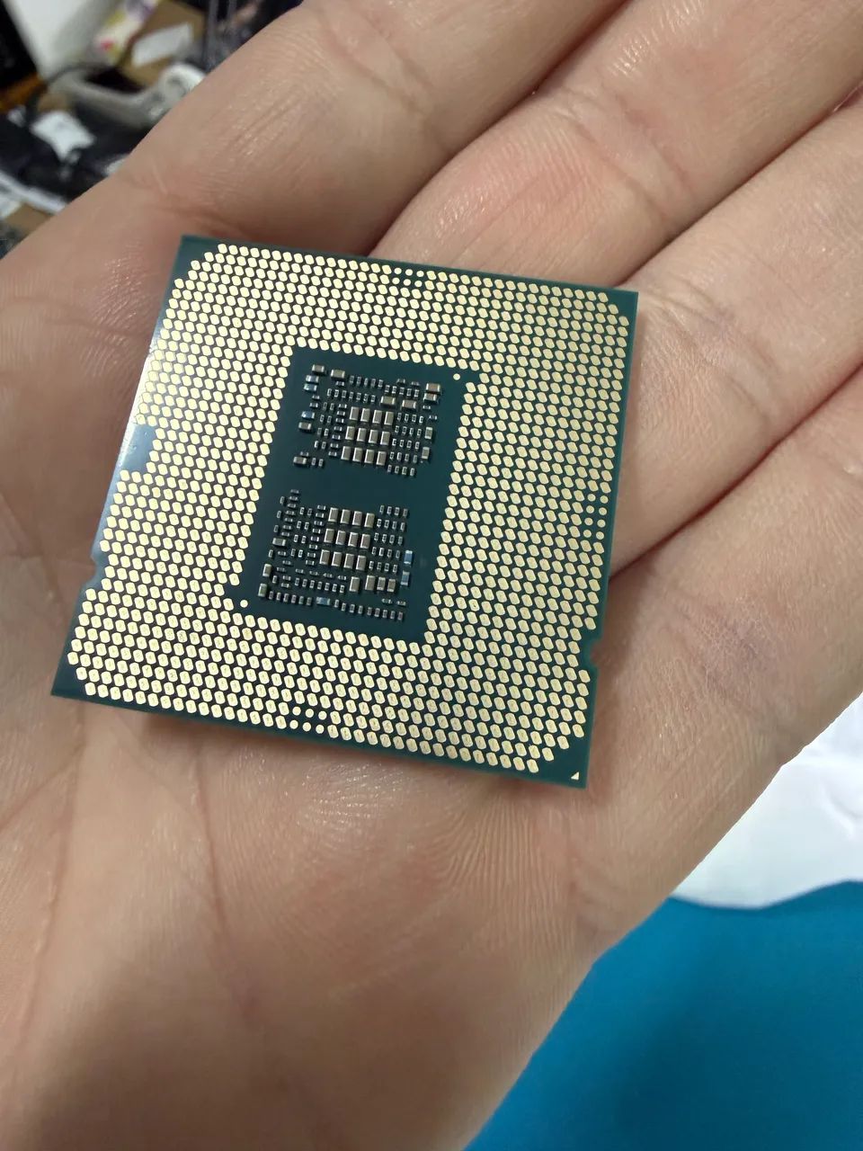 Intel Core i7-10700 Processor, LGA 1200, 16MB Cache, 2.90GHz (4.8GHz Max Turbo), OEM64296583373827121