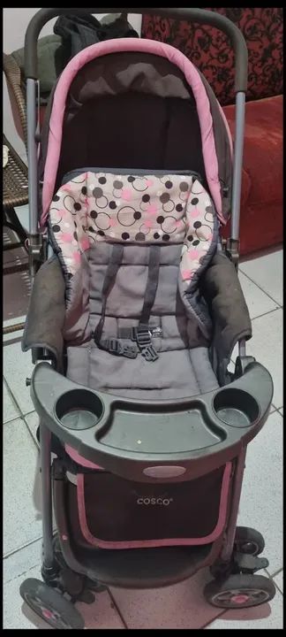Carrinho de Bebê Dobrável - Preto e Rosa - Foto 2